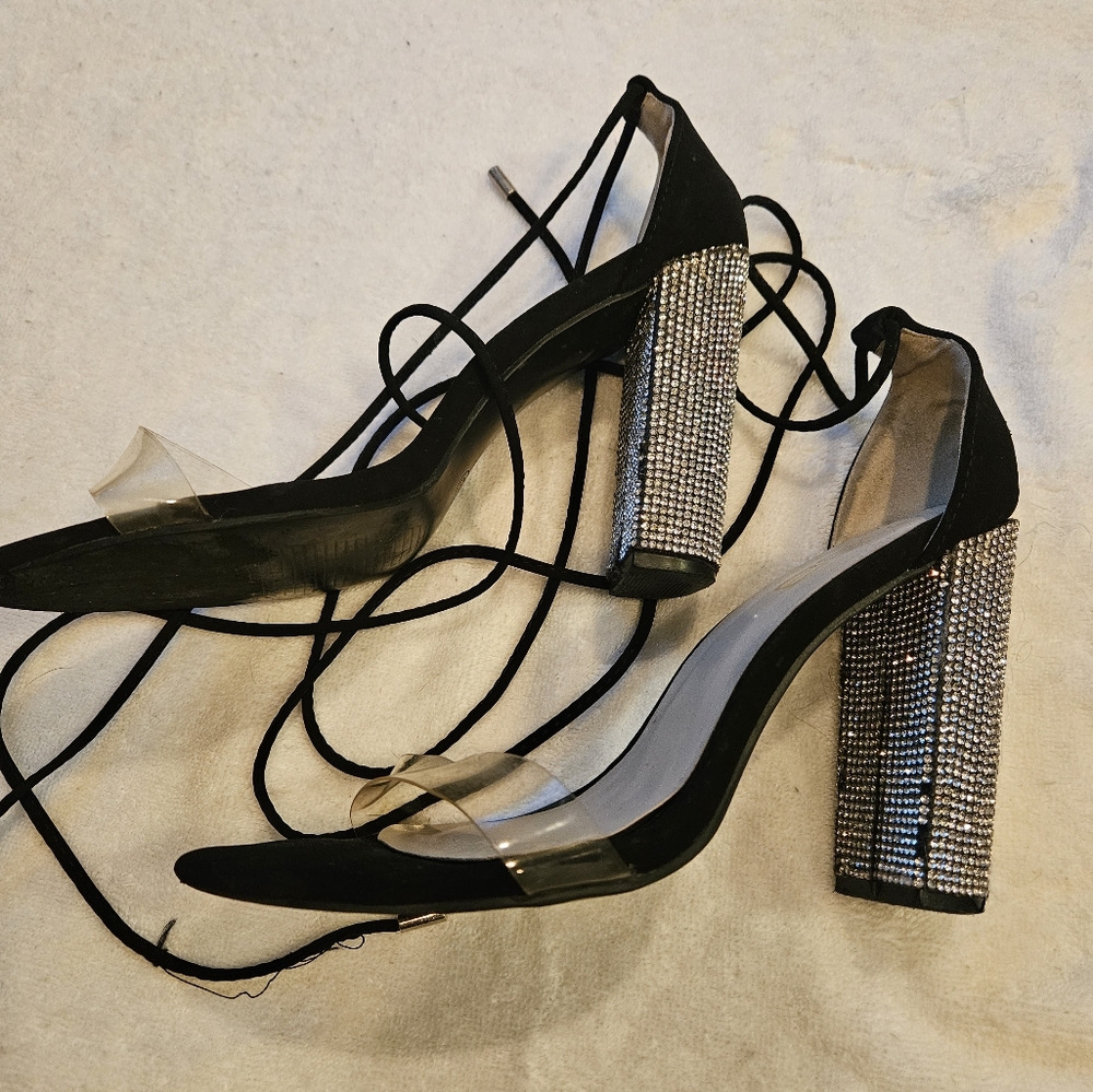 X2B WOMEN'S SHOES